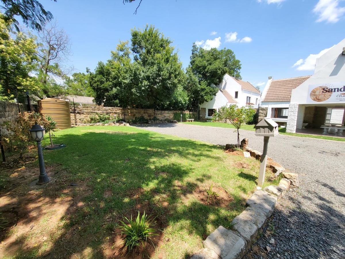 Sandstone Kroonstad Exterior photo
